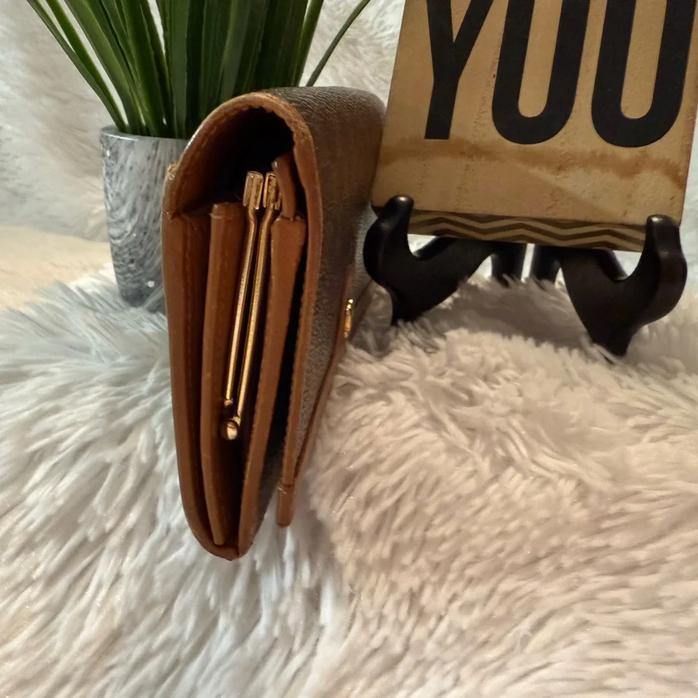 Authentic Celine Macadam Long Kiss Lock Wallet - Picture 6 of 16